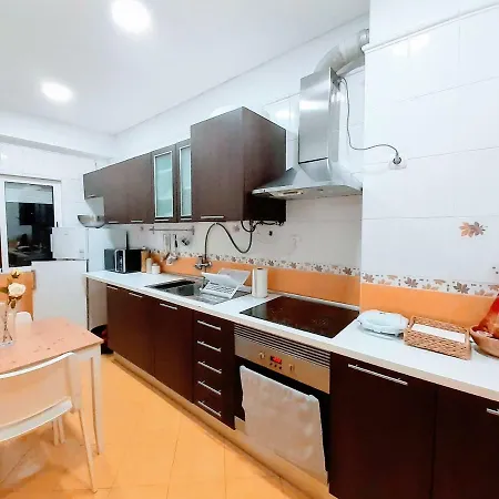 Апартаменты Apartamento Casa Branca Povoa de Santo Adriao